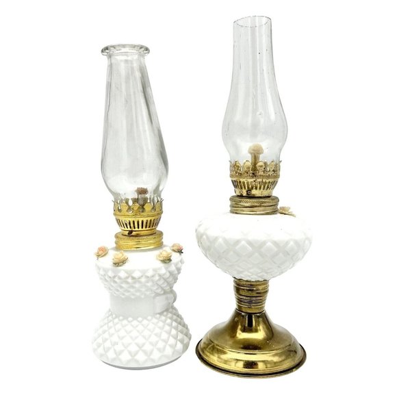 Set of 2 Mini Vintage Oil Lamps 8.5 x 3 9 x 3 Brass and White Milk Glass - Picture 4 of 11